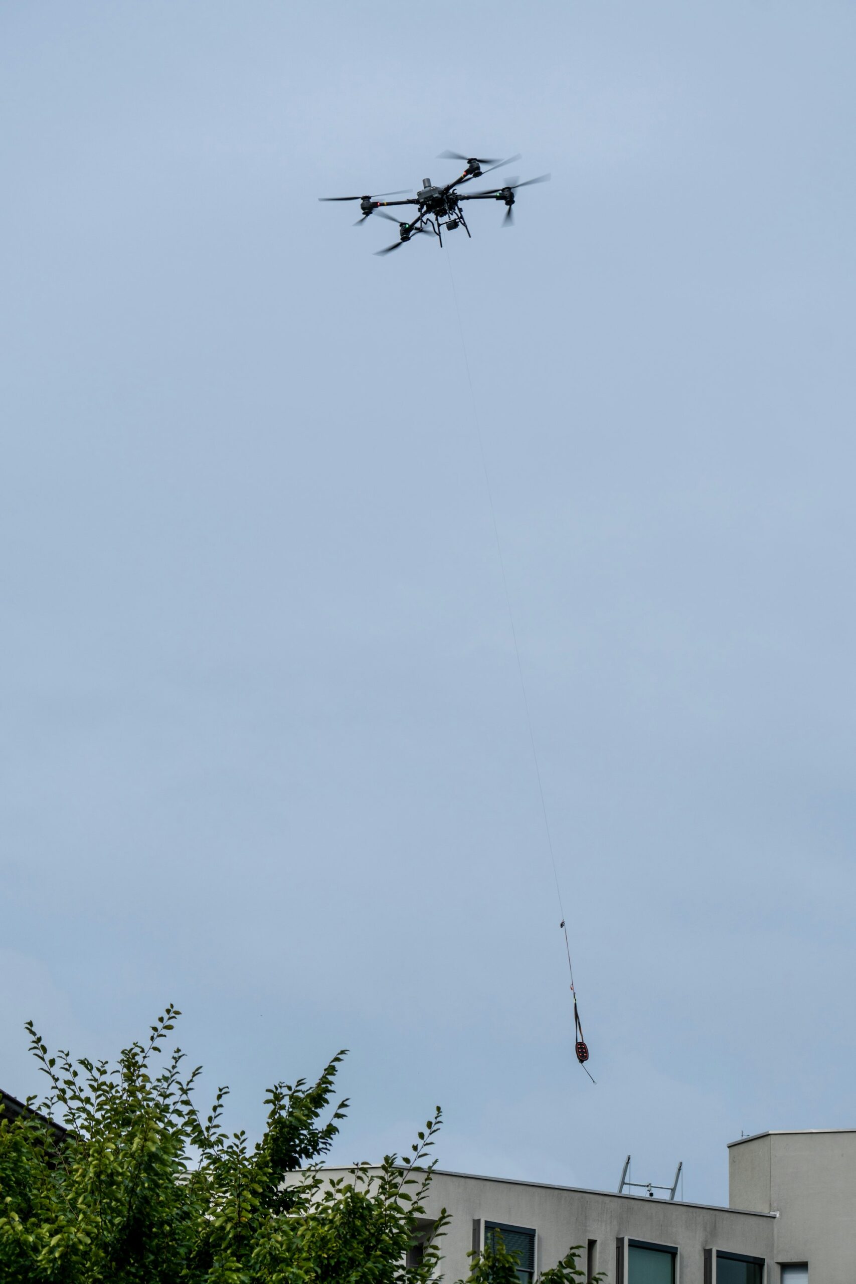 Drone en vol pour captation aérienne